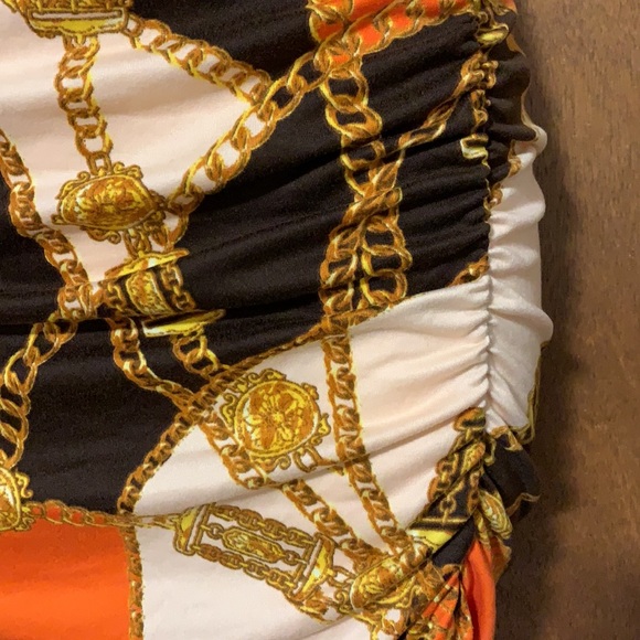 Beautiful Chocolate and Orange  Dress🤎🧡 - Picture 5 of 5